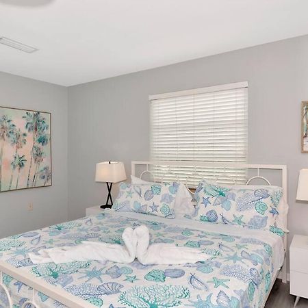 Walk To The Beach - Island Villa Siesta Key Exteriör bild